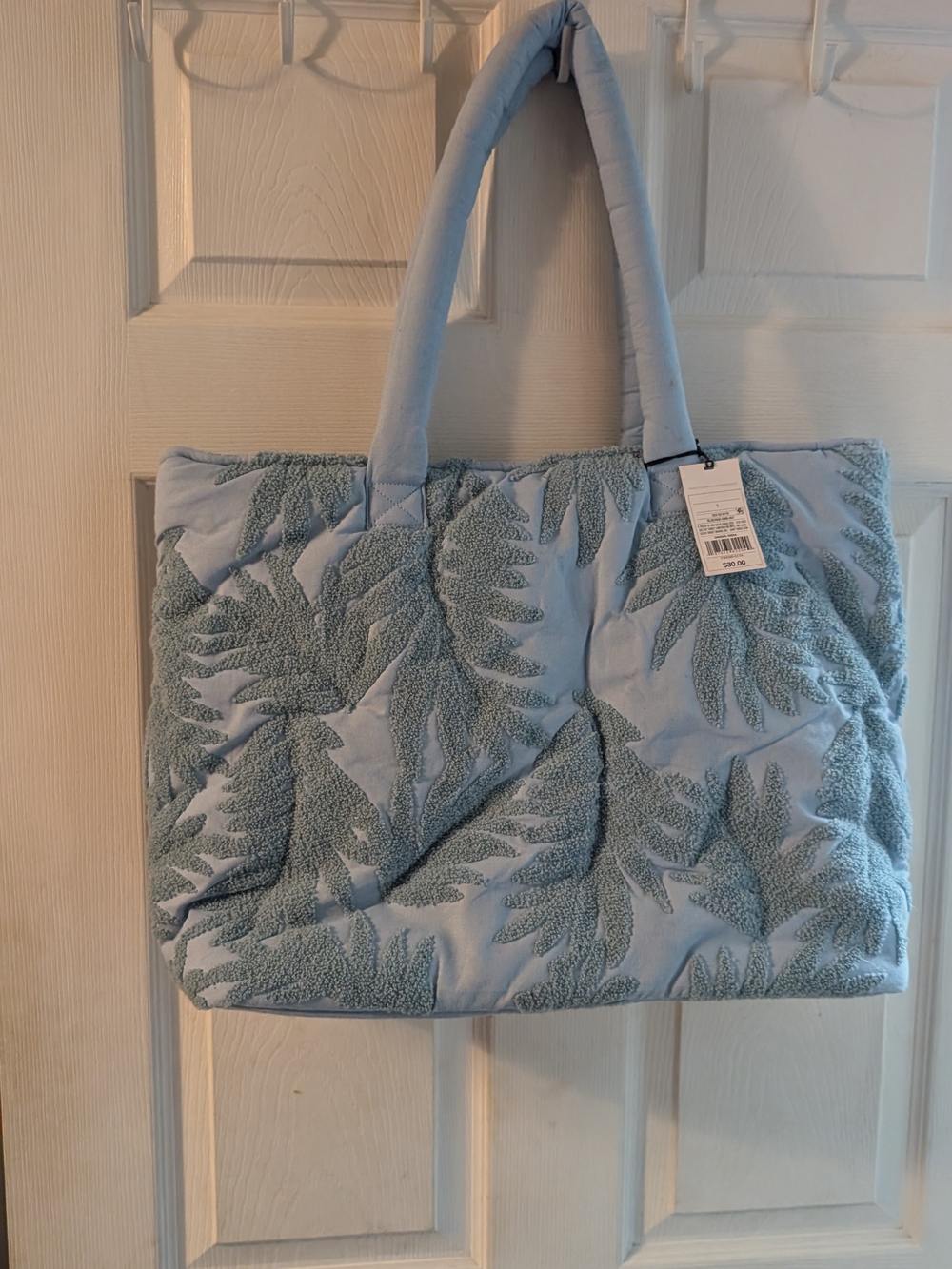 Shade & Shore Light Blue Quilted Leaf Tote